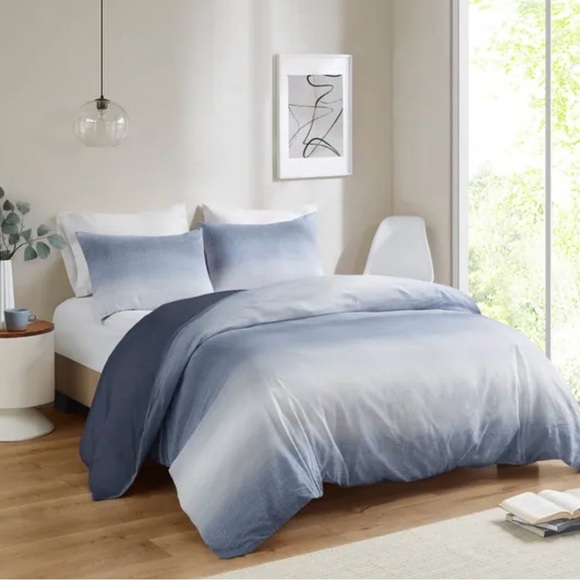 Croscill Casual Callista Blue 3 Piece Duvet Set Blue Queen - Picture 4 of 11